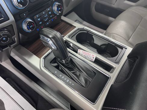 Used 2016 Ford F150 Lariat w/ Equipment Group 502A Luxury AWD/4WD image 43