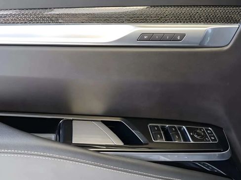 Used 2025 Cadillac Escalade V w/ LPO, ONYX Package AWD/4WD image 23
