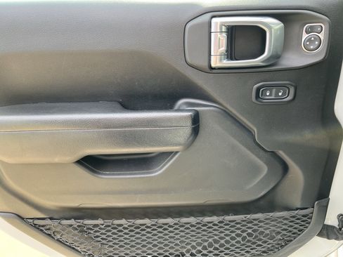 Used 2023 Jeep Wrangler Unlimited Sport image 14