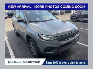 Used 2022 Jeep Compass Trailhawk w/ Sun and Sound Group AWD/4WD video 1