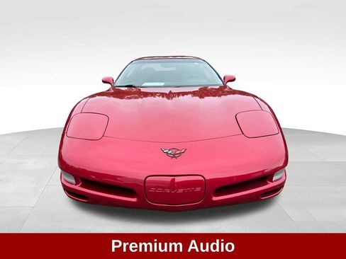 Used 2000 Chevrolet Corvette Coupe w/ Performance Handling Pkg RWD image 10