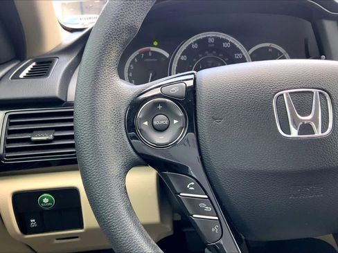 Used 2016 Honda Accord LX image 23