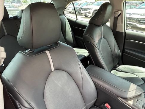Used 2021 Toyota Camry XSE FWD image 36