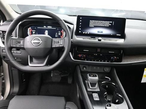 New 2026 Nissan Rogue Platinum image 11