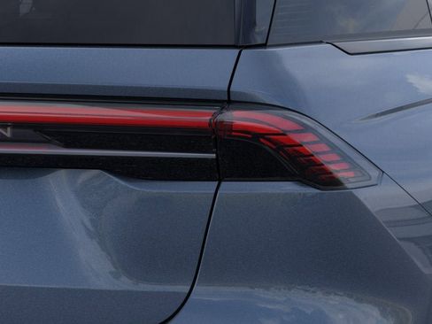 New 2026 Lincoln Nautilus Premier AWD/4WD image 21