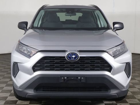 Used 2021 Toyota RAV4 LE AWD/4WD image 8