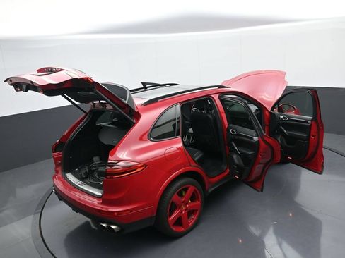 Used 2018 Porsche Cayenne S AWD/4WD image 43