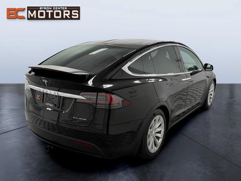 Used 2020 Tesla Model X Long Range AWD/4WD image 8