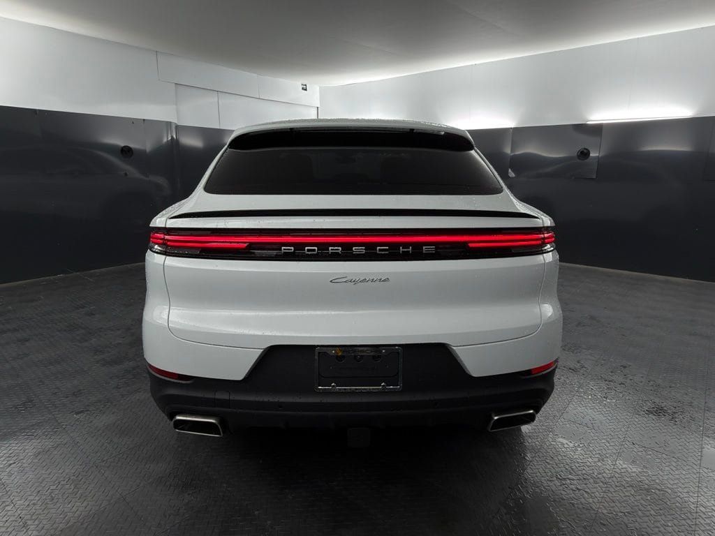 Certified 2026 Porsche Cayenne Coupe AWD/4WD image 6
