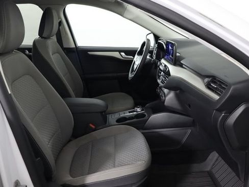 Used 2021 Ford Escape SE FWD image 17