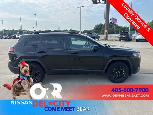 Used 2023 Jeep Cherokee Altitude Lux image 6