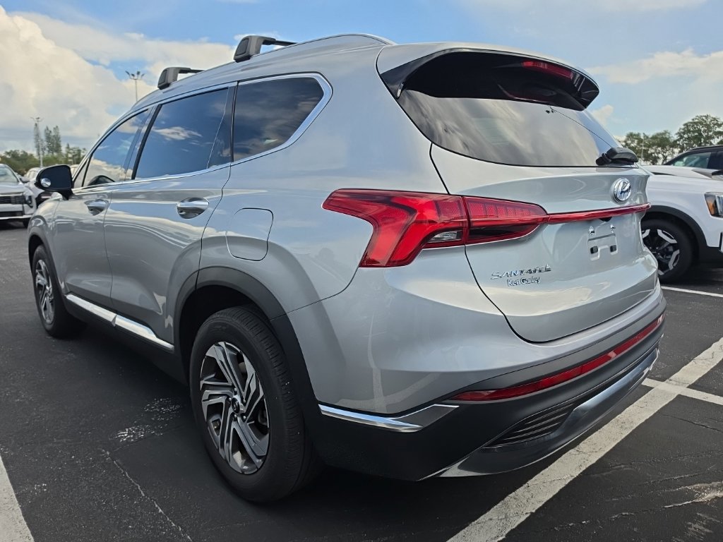 Used 2022 Hyundai Santa Fe SEL w/ Convenience + Premium Package FWD image 15