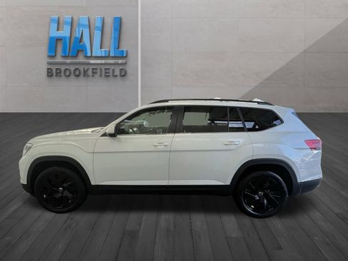 New 2026 Volkswagen Atlas SE image 2