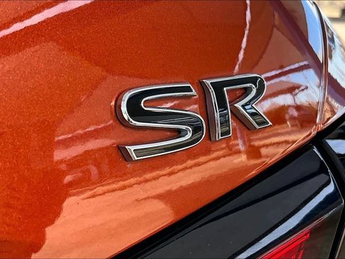 Used 2021 Nissan Altima 2.5 SR w/ SR Premium Package image 10