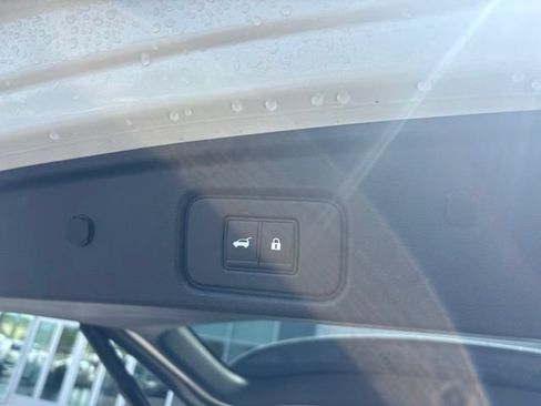 Used 2023 Nissan Pathfinder Platinum AWD/4WD image 23