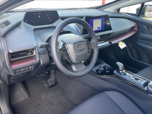New 2026 Toyota Prius Plug-In Hybrid FWD image 7