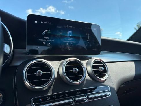 Used 2022 Mercedes-Benz GLC 300 4MATIC image 22