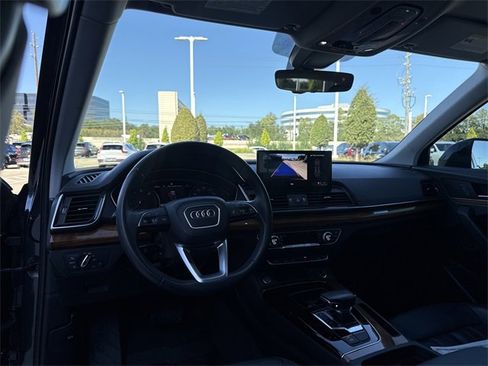 Used 2023 Audi Q5 2.0T Premium image 13