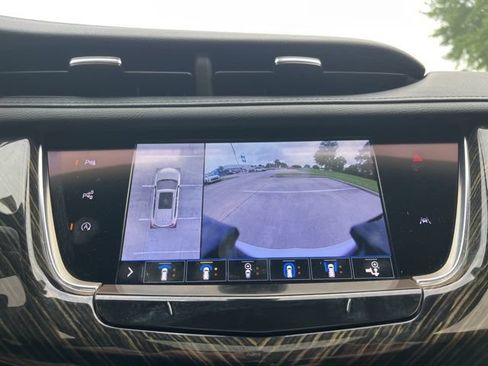 Used 2020 Cadillac XT6 Premium Luxury FWD image 29