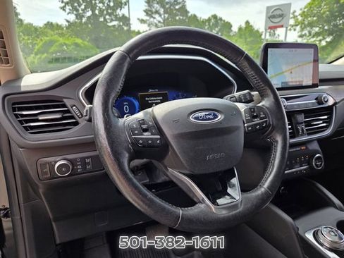 Used 2020 Ford Escape Titanium AWD/4WD image 10