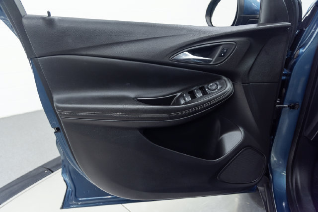 Used 2024 Buick Encore GX Preferred FWD image 11