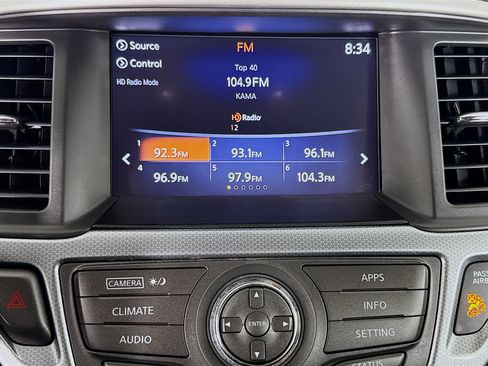 Used 2017 Nissan Pathfinder SL image 17