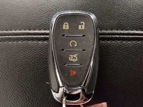Used 2025 Chevrolet Malibu LT FWD image 32