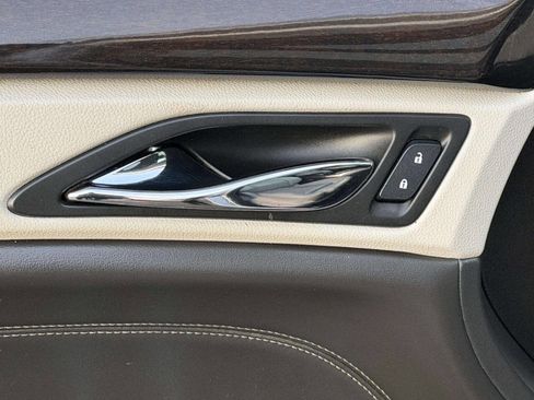 Used 2014 Cadillac SRX Luxury w/ Driver Awareness Package image 14