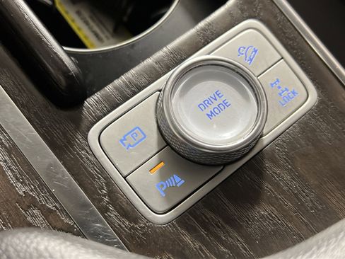 Used 2024 Genesis GV80 2.5T image 32