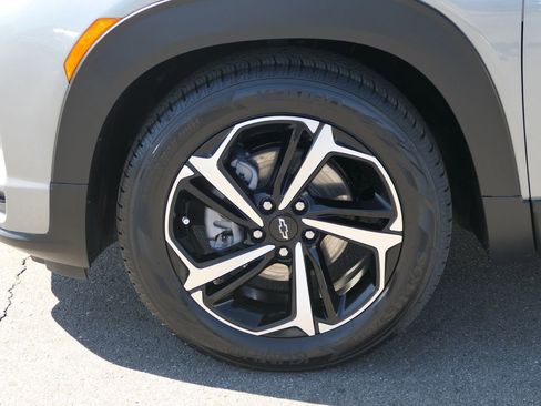 Used 2023 Chevrolet TrailBlazer RS w/ Convenience Package image 9