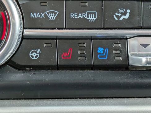Certified 2024 Ford Expedition XLT AWD/4WD image 23