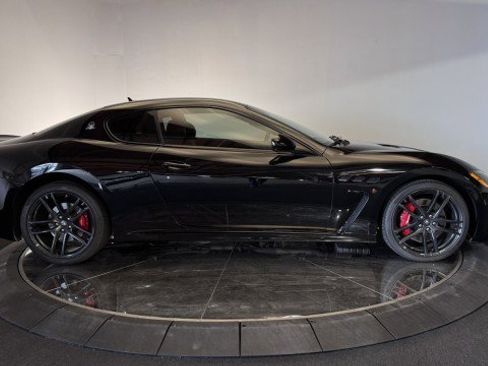 Used 2012 Maserati GranTurismo MC image 27