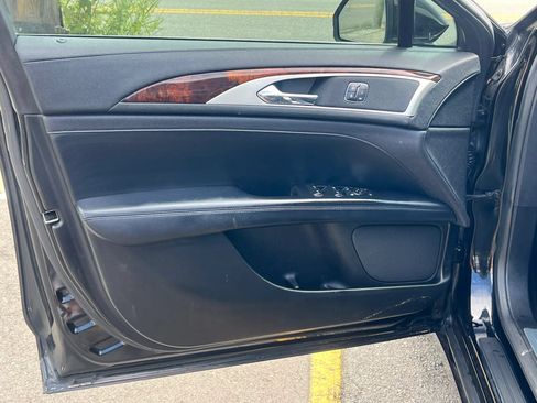 Used 2017 Lincoln MKZ Reserve w/ Technology Package FWD image 11