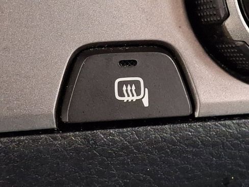 Certified 2018 Toyota Tacoma SR w/ SR Convenience Package image 22