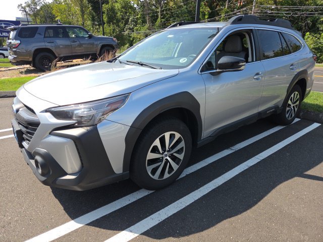 Used 2024 Subaru Outback Premium AWD/4WD image 12