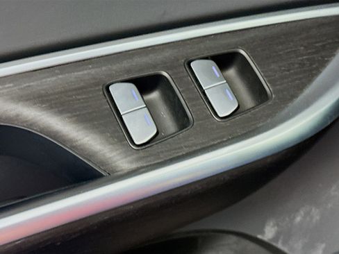 Used 2024 Lucid Air Pure image 16