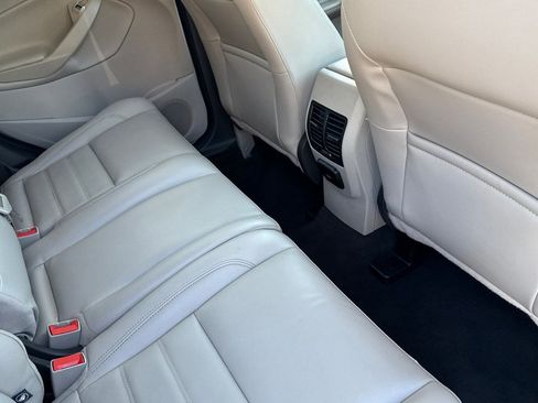 Used 2017 Ford Escape SE w/ SE Leather Comfort Package image 31