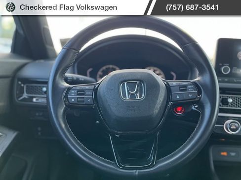 Used 2023 Honda Civic Sport image 32