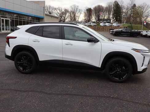 New 2026 Chevrolet Trax ACTIV w/ Driver Confidence Package image 1