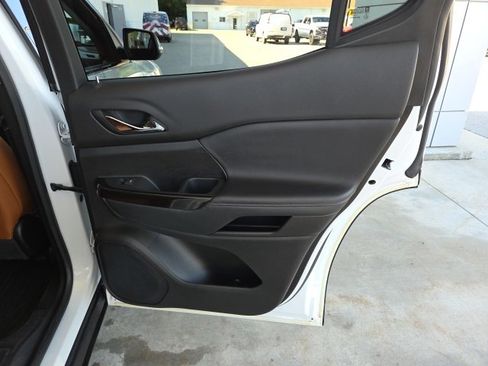 Used 2020 GMC Acadia AT4 image 52