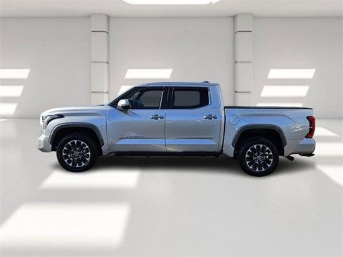 Used 2024 Toyota Tundra Limited image 2