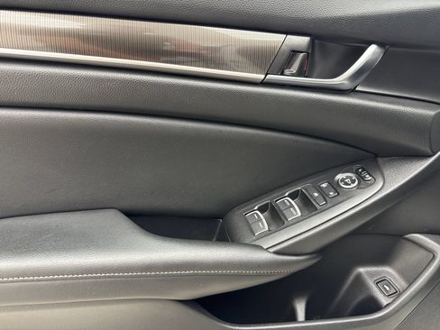 Used 2021 Honda Accord Sport image 34