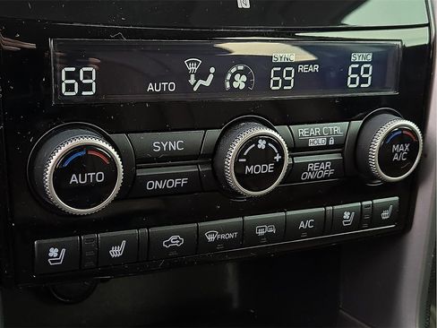 Used 2020 Subaru Ascent Touring w/ Popular Package #2 image 16