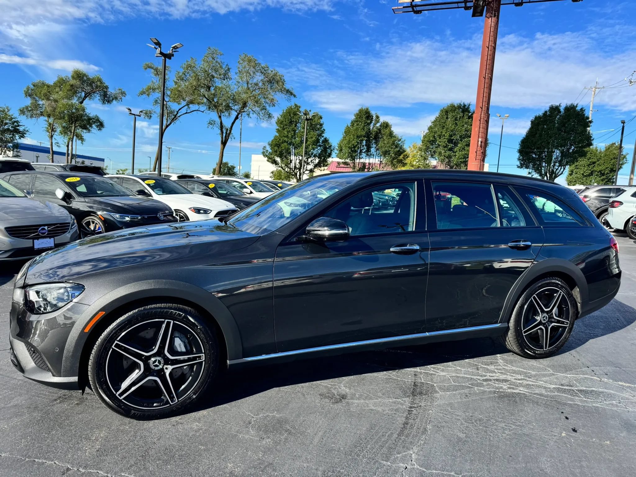 Used 2023 Mercedes-Benz E 450 4MATIC All-Terrain Wagon image 2