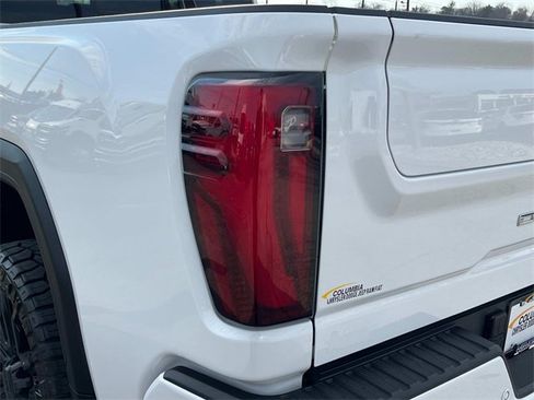 Used 2025 GMC Sierra 3500 Denali Ultimate image 41