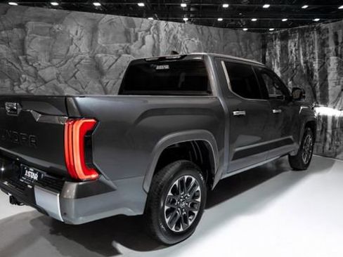 Used 2025 Toyota Tundra Limited image 24