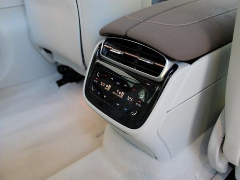 Used 2023 Mercedes-Benz EQS 580 4MATIC Sedan image 21