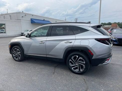 Used 2025 Hyundai Tucson Limited AWD/4WD image 4