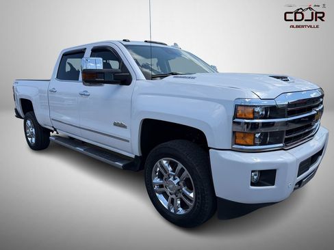 Used 2019 Chevrolet Silverado 2500 High Country w/ Duramax Plus Package image 1