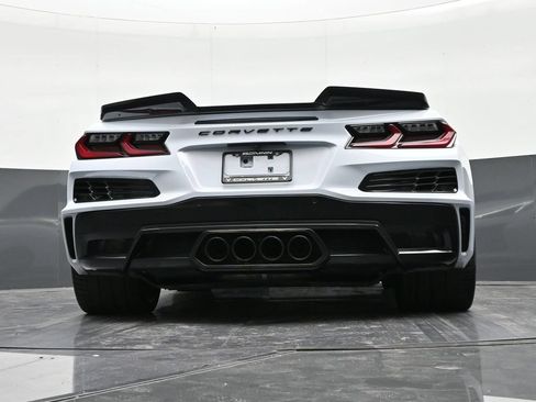 Used 2023 Chevrolet Corvette Z06 RWD image 23